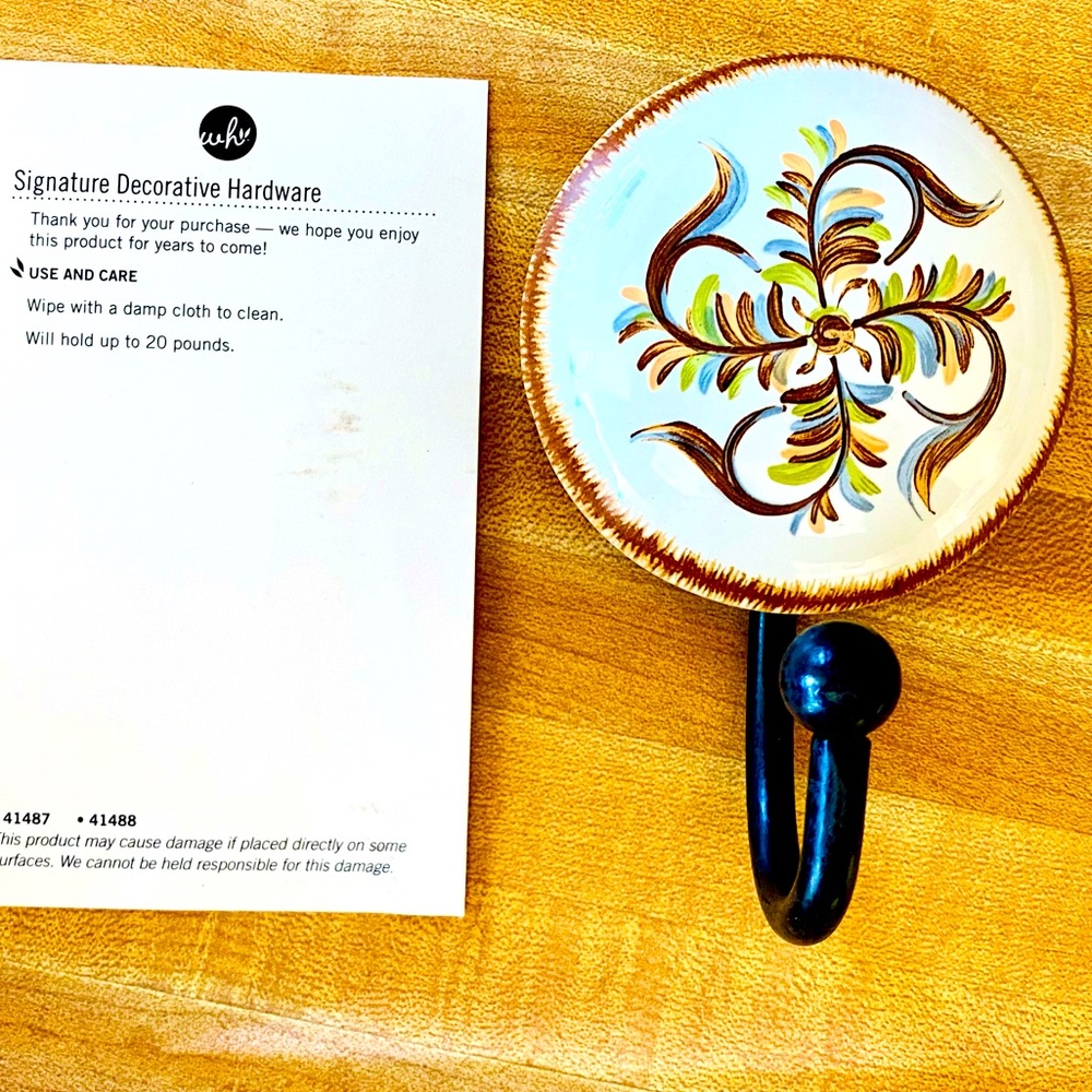 SLAH/WH Alfresco Hook New No Box Handpainted Design by Gail Pittman